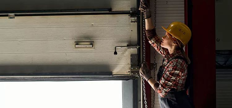 Addressing Common Garage Door Stoppage Issues in Bellview, FL