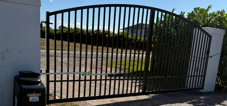 Driveway Fence Repair Bellview